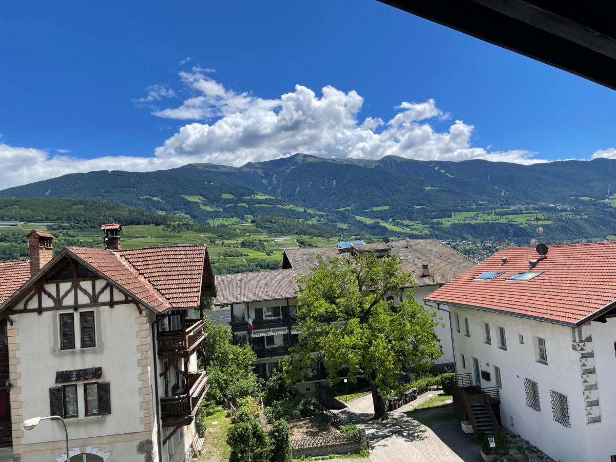 Gasthof Goldenes Lamm Hotel Vahrn Exterior photo